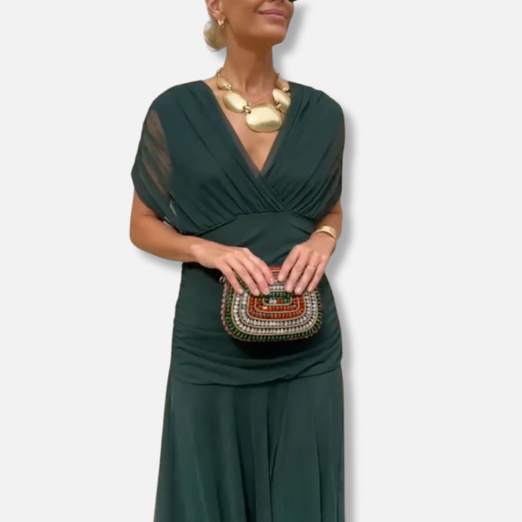 Luna - Elegant klänning med V-ringning