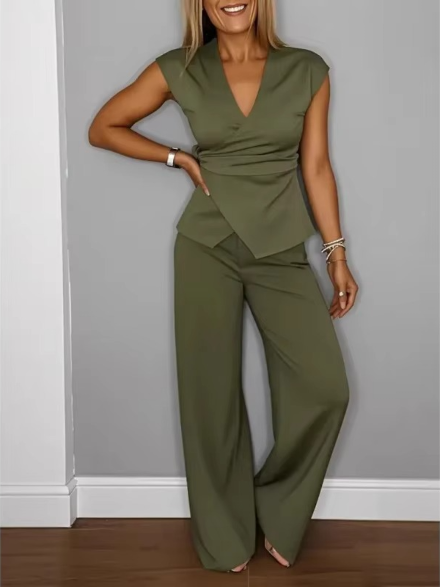 Olivia | Elegant damset: V-ringad topp och byxor
