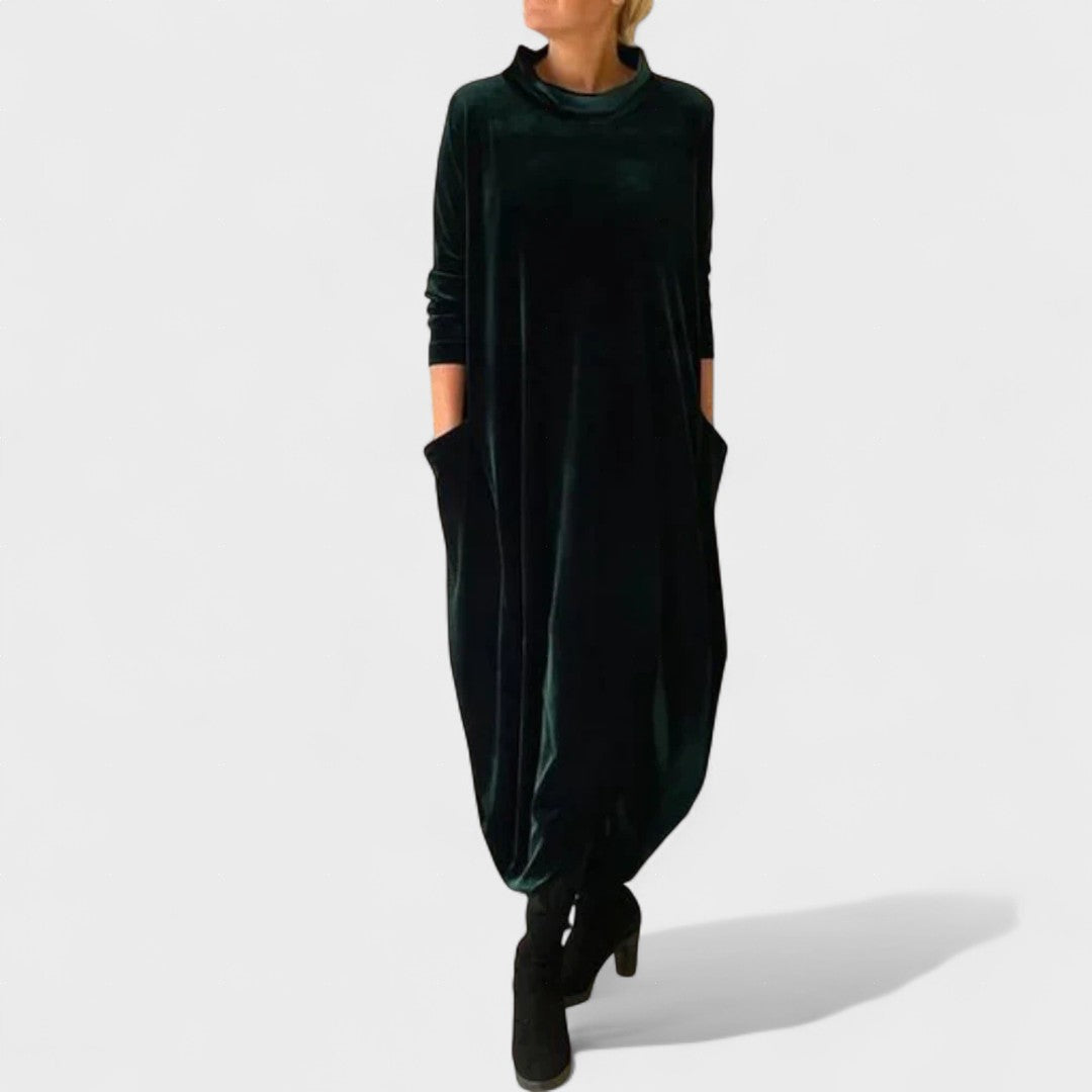 Saskia | Elegant sammetsklänning med fickor
