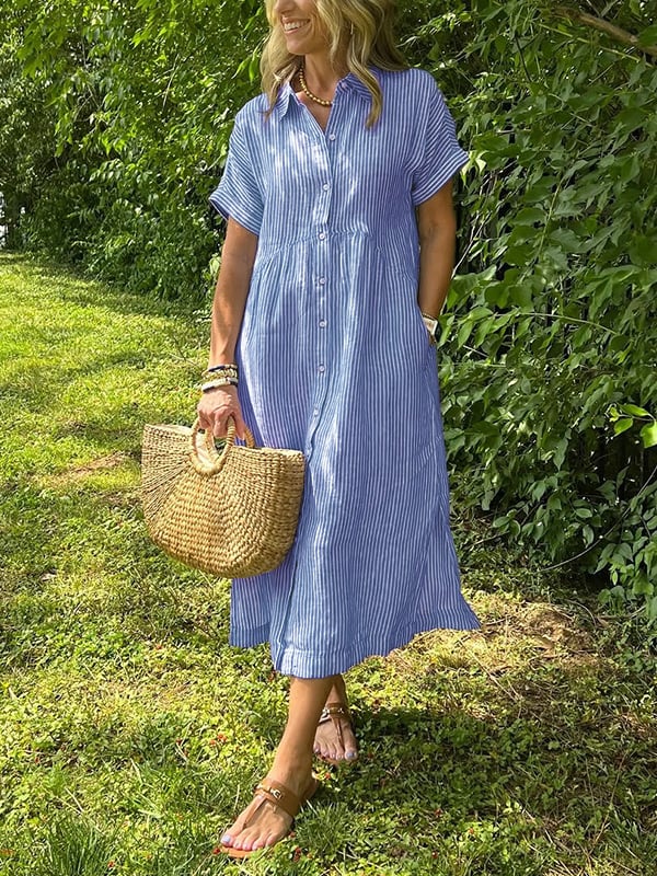 CASSIE | Moderiktig randig klänning