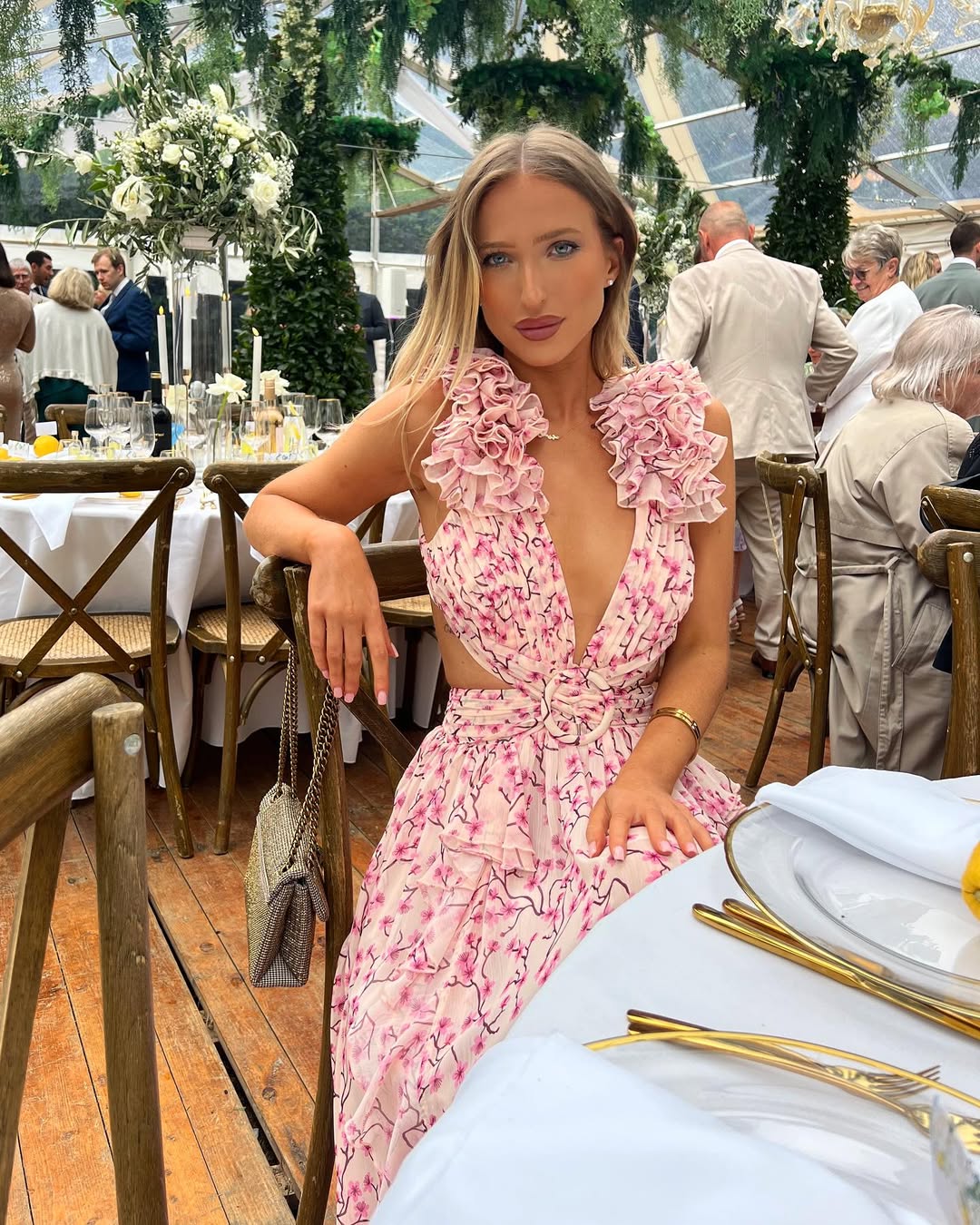 Maeve | Damklänning med blommönster, ärmlös, med utskurna partier, maxiklänning, bröllopsgästklänning