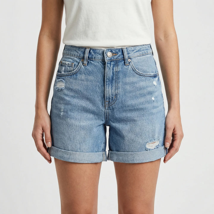 Högmidjade jeansshorts i sliten look - Courtney