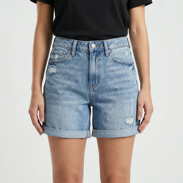 Högmidjade jeansshorts i sliten look - Courtney