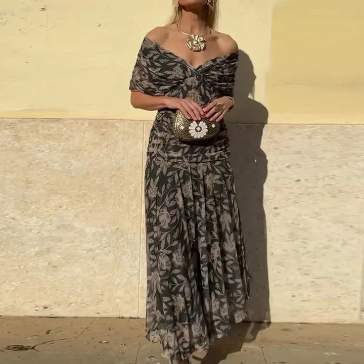 Luna - Elegant klänning med V-ringning